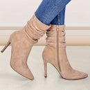 Bota Feminina de Cano Curto com Salto Alto e Bico Fino