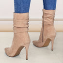 Bota Feminina de Cano Curto com Salto Alto e Bico Fino