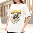 Camiseta Feminina GuGi – Algodão, Estampa Deusa da Justiça com Espada e Balança, Casual e Fashion