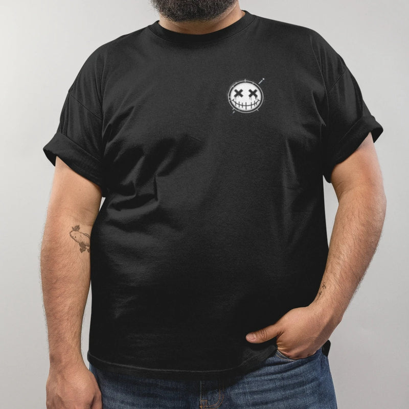 Camiseta Masculina GuGi Coat of Arms Smile Estampa em Agulha Bordada Pequena Minimalista CM01-504