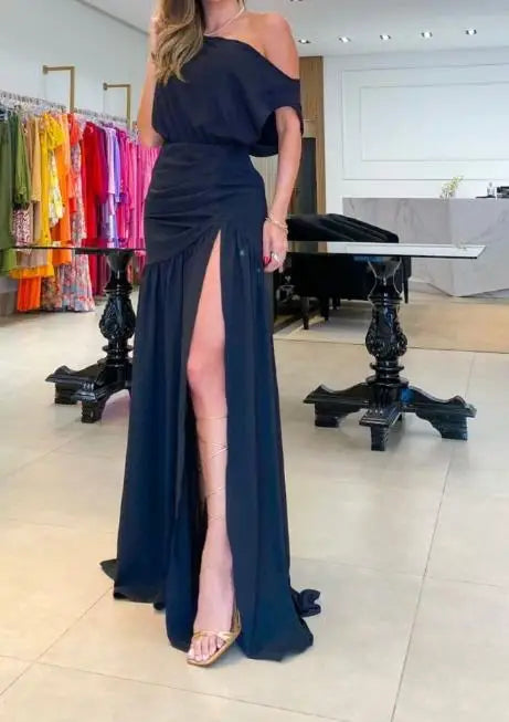 Vestido Feminino 2025 – Verão, Nova Moda, Cor Lisa, Ombro a Ombro, Manga Curta, Franzido, Cintura Alta, Casual, Sexy, Fenda Alta, Vestido para Férias