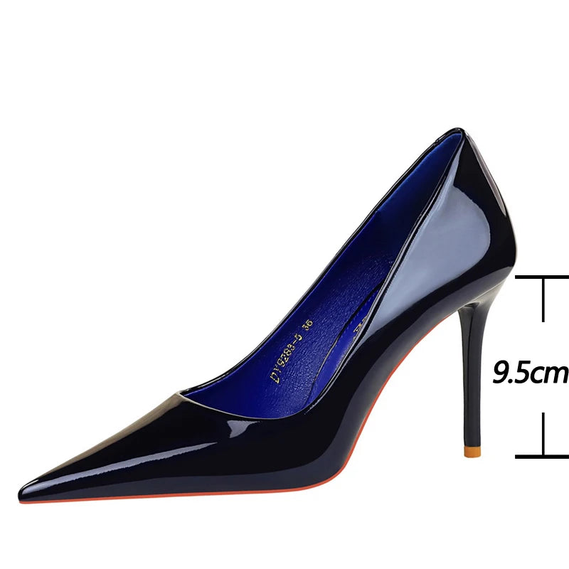 Scarpin Feminino BIGTREE em Couro Verniz Salto Alto Bico Fino para Festa e Casamento