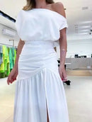 Vestido Feminino 2025 – Verão, Nova Moda, Cor Lisa, Ombro a Ombro, Manga Curta, Franzido, Cintura Alta, Casual, Sexy, Fenda Alta, Vestido para Férias