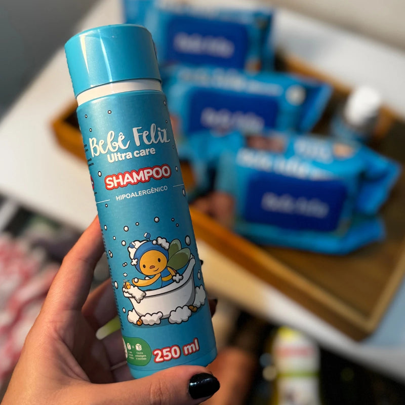 Kit Happy Bath – 1 Shampoo + 1 Sabonete + 1 Toalha Não Decidida + 1 Colônia Água Happy Baby