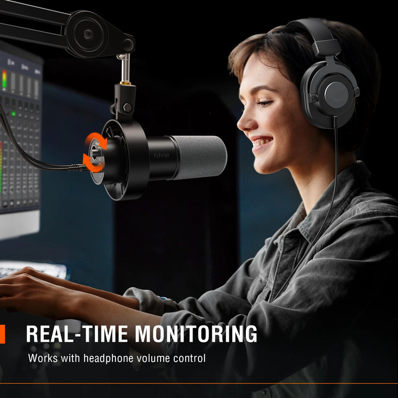 Microfone Dinâmico XLR FIFINE para Gravação com Monitoramento em Tempo Real Microfone USB para Streaming com Controle de Ganho/Toque para Mudo – Modelo K688