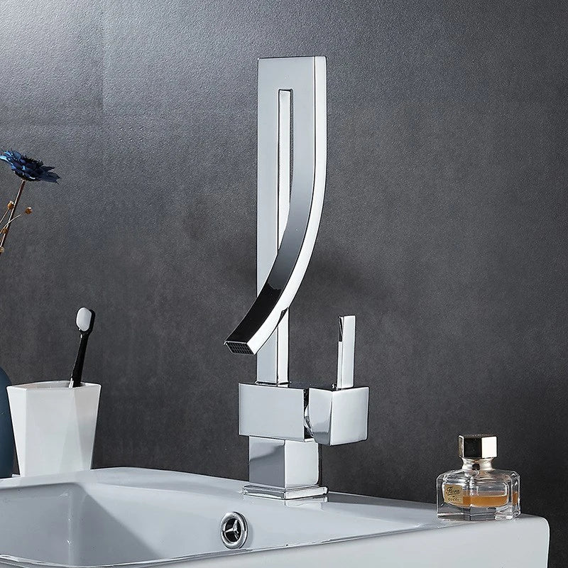 Torneira de Lavatório Quadrada BAKALA em Latão Elegante – Misturador de Pia de Luxo, Instalação de Bancada, Água Quente e Fria, Modelo FA-12504